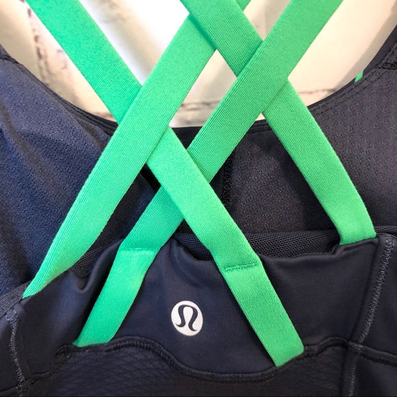 Lululemon navy Energy Slalom strip tank top - Picture 7 of 7